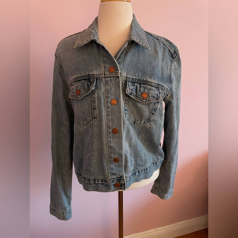 GAP Blue Jean Jacket Classic Denim Style